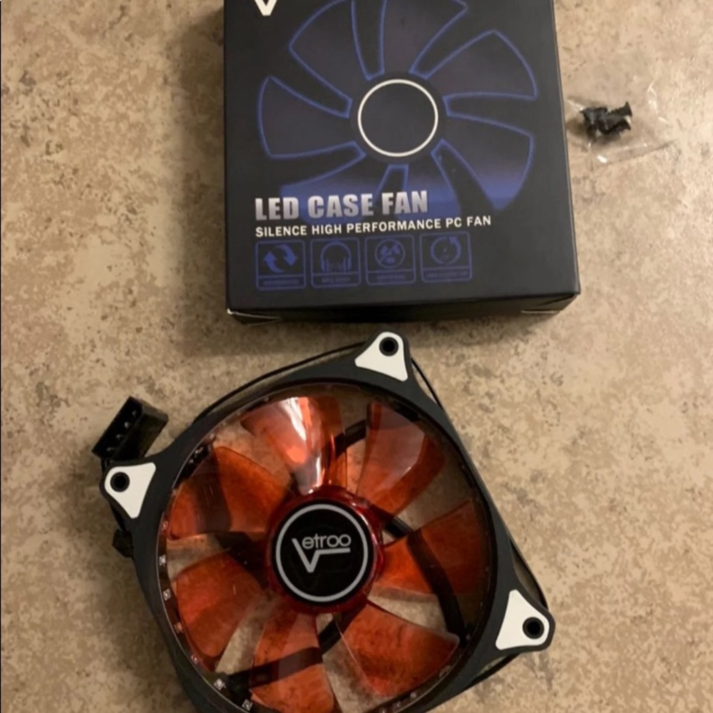 "Vetroo" Led Case Fan. Color: Red